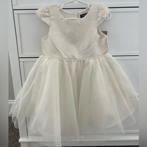 Zunie 3T flower girl dress - worn once - beautiful champagne white color